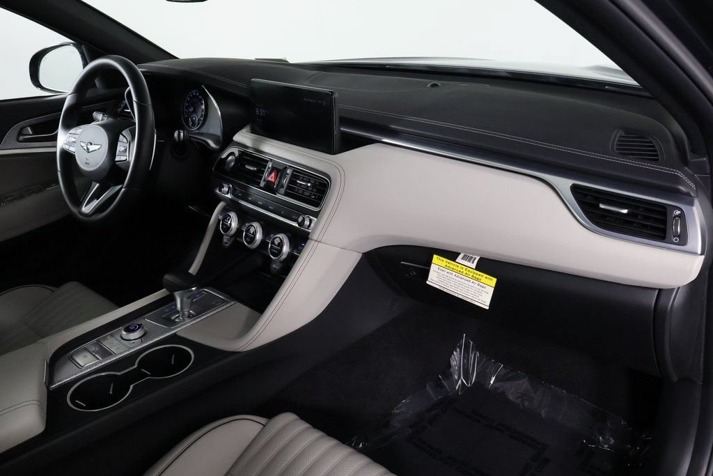 Used 2023 Genesis G70 2.0T w/ Sport Prestige Package RWD image 9