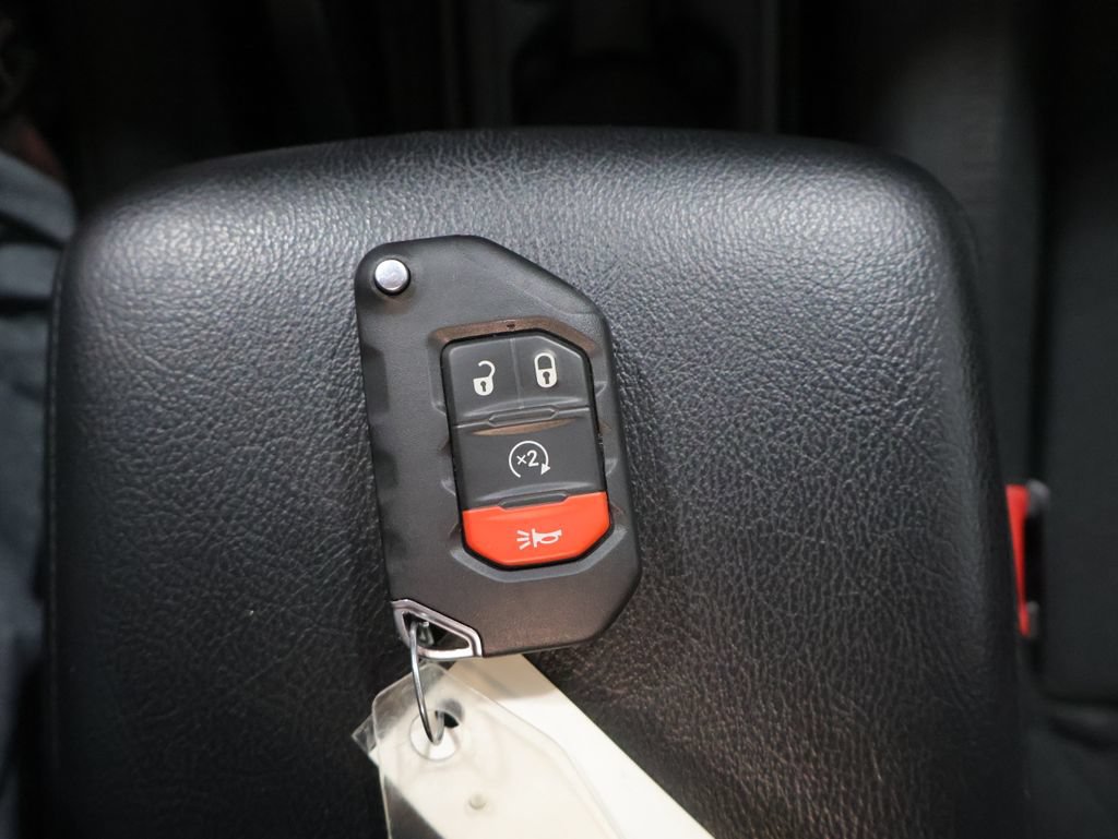 Used 2023 Jeep Wrangler Unlimited Sport AWD/4WD image 24