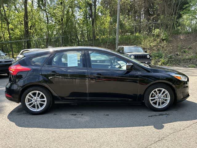 Used 2018 Ford Focus SE FWD image 3