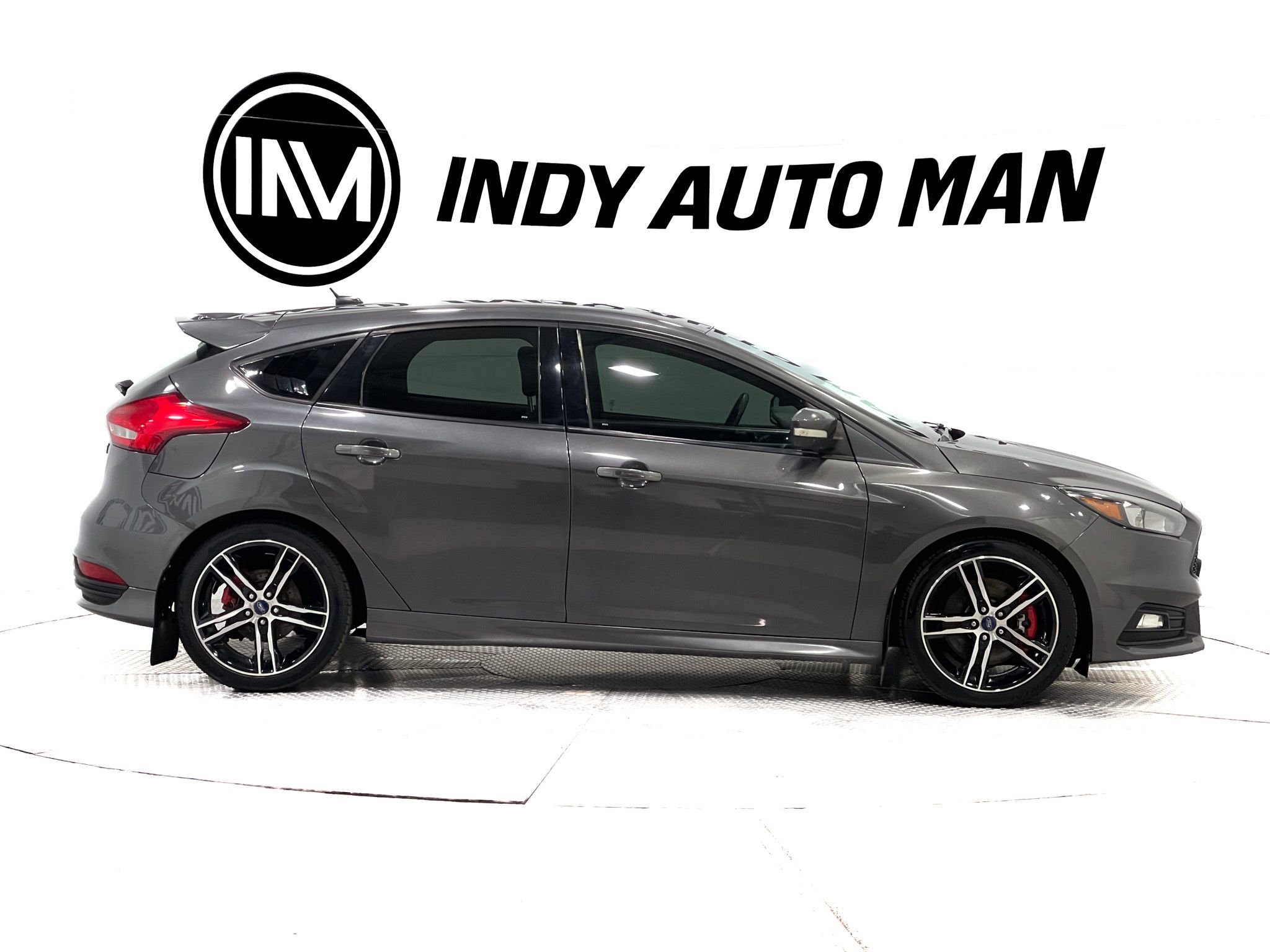 Used 2016 Ford Focus ST image 3