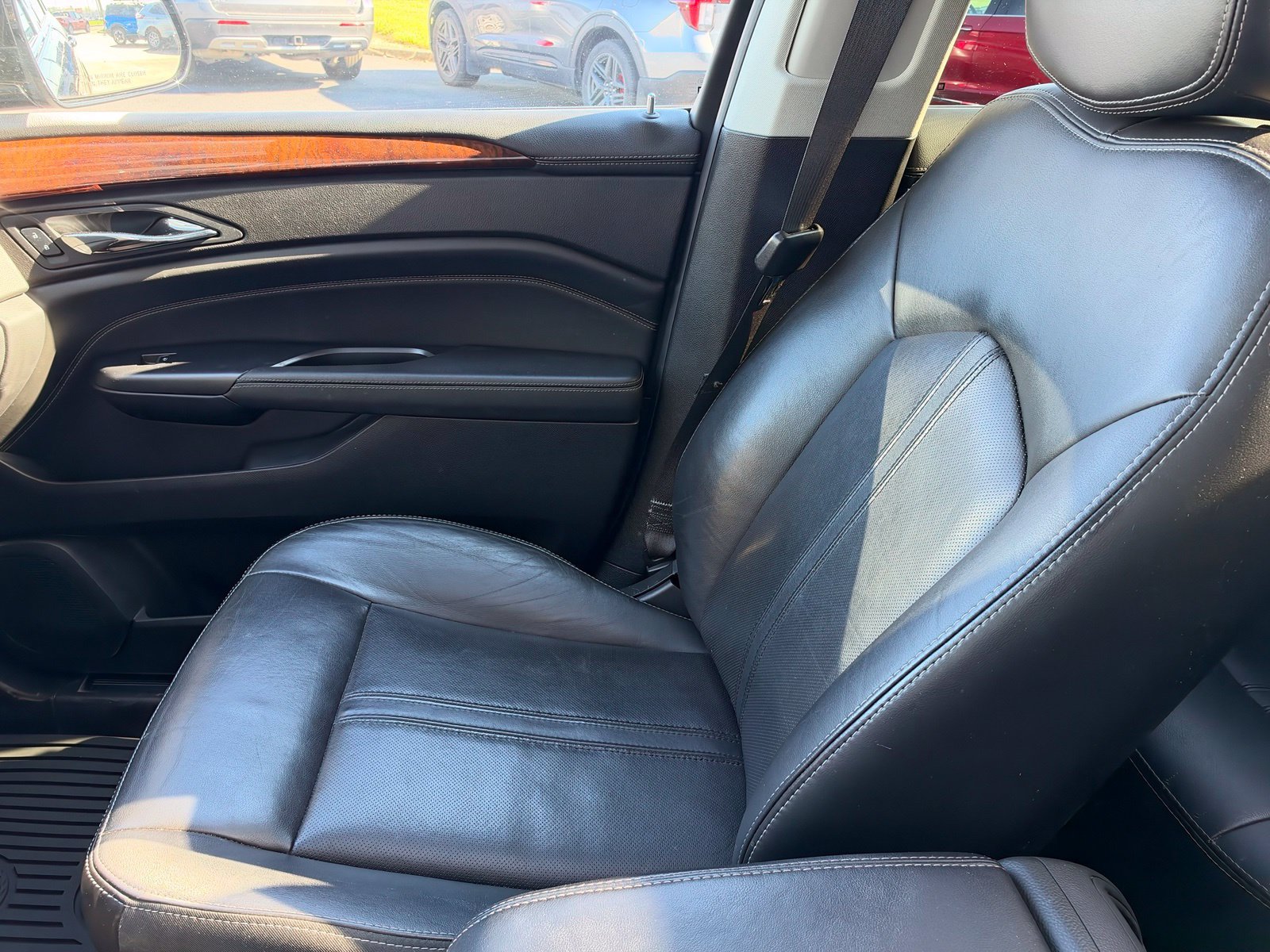 Used 2014 Cadillac SRX Performance w/ Driver Awareness Package FWD image 30