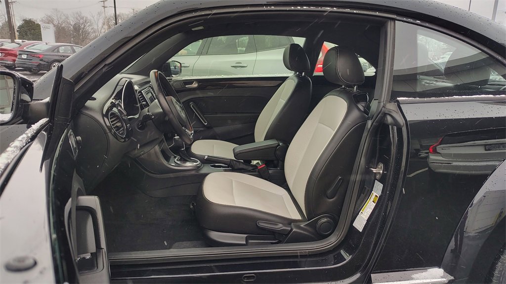 Used 2017 Volkswagen Beetle 1.8T SE image 7
