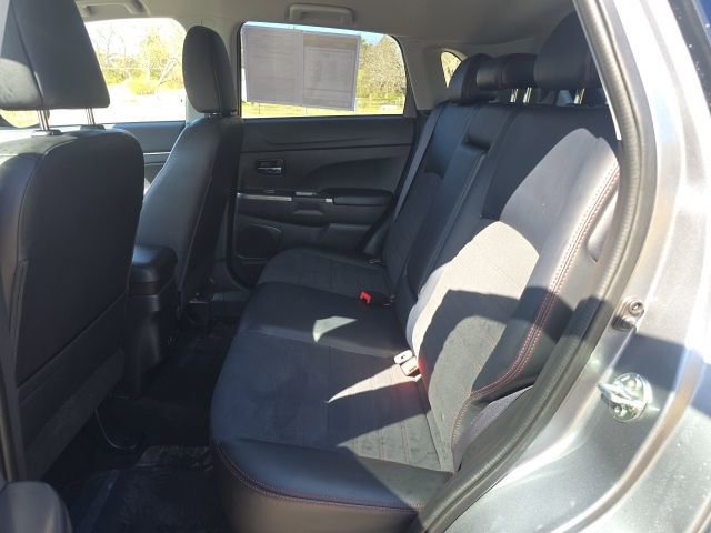 Used 2024 Mitsubishi Outlander Sport SE image 24