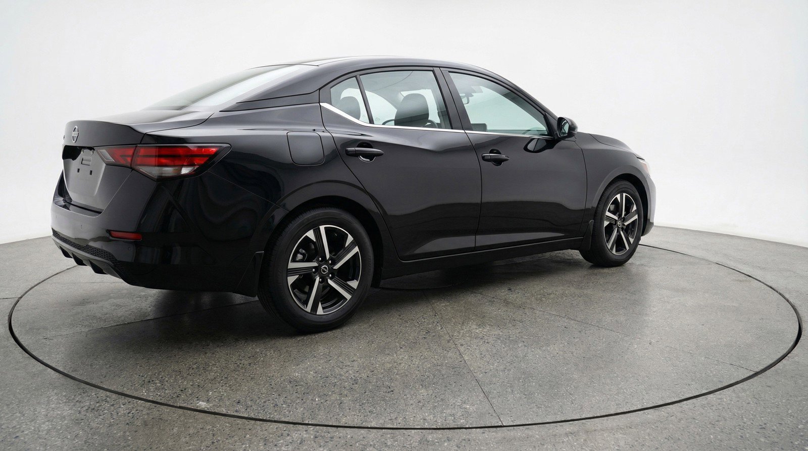 Used 2025 Nissan Sentra SV image 9