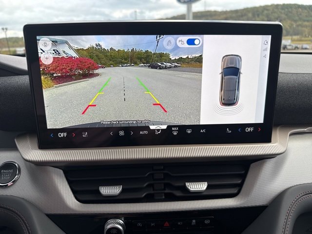 New 2025 Ford Explorer Active image 27