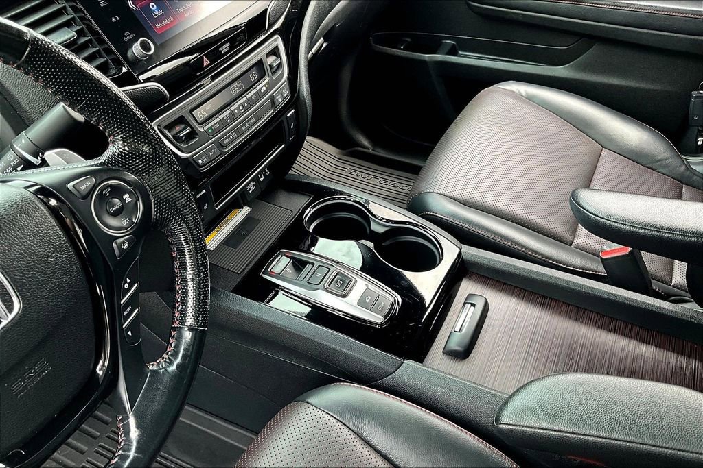 Used 2021 Honda Ridgeline Black Edition image 15