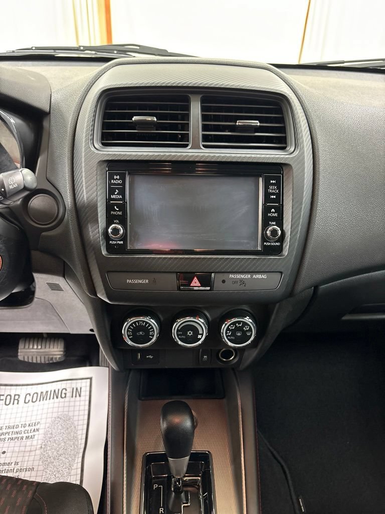 Used 2019 Mitsubishi Outlander Sport ES FWD image 12