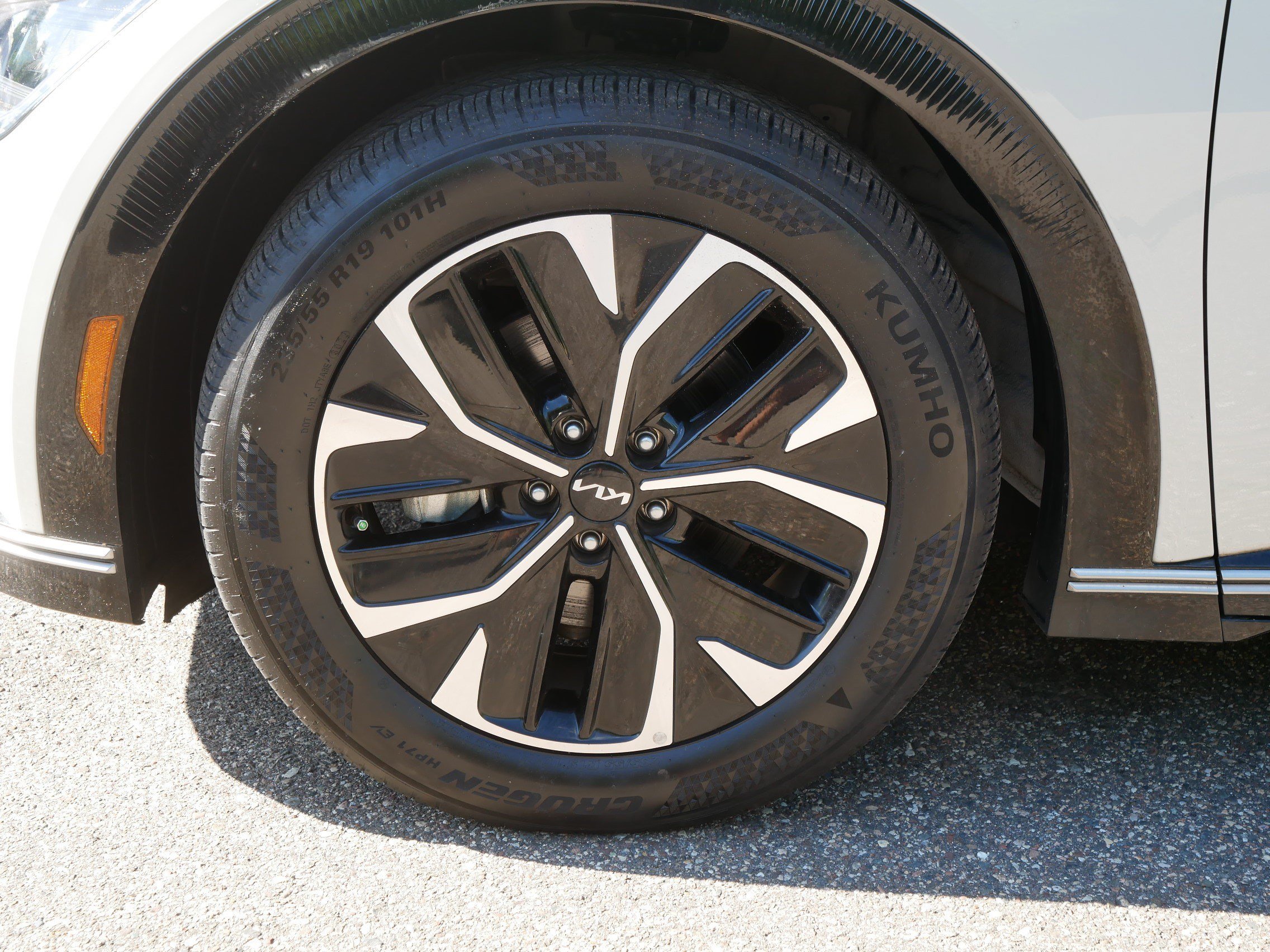 Certified 2022 Kia EV6 Wind AWD/4WD image 15