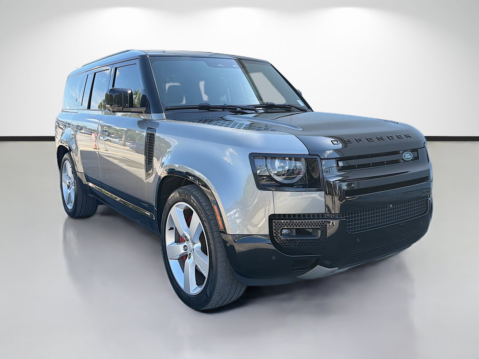 Used 2023 Land Rover Defender 130 X AWD/4WD image 7