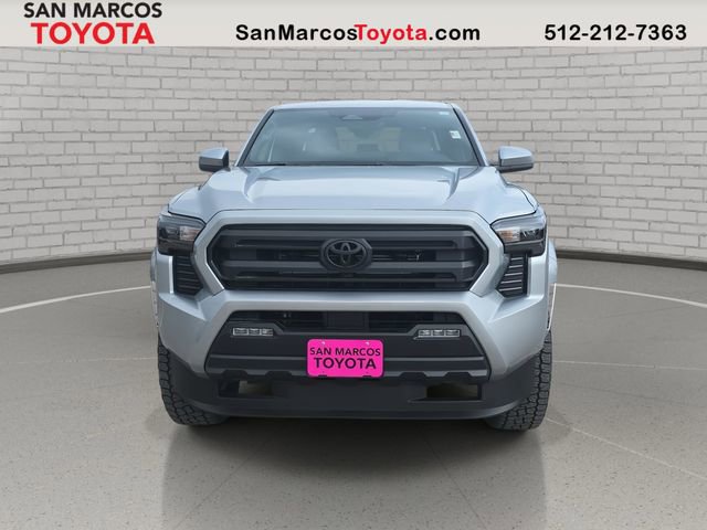 Used 2025 Toyota Tacoma SR5 image 2