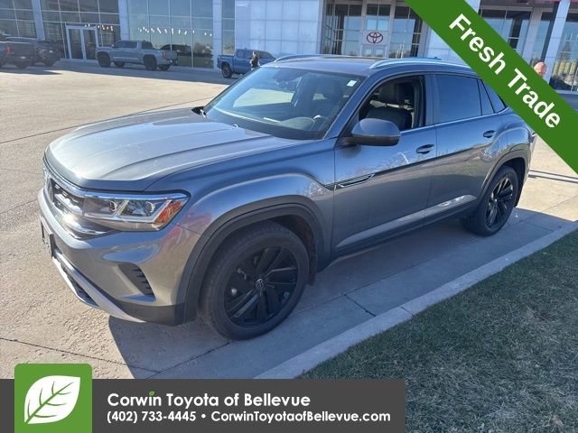 Used 2023 Volkswagen Atlas Cross Sport SE w/ Panoramic Sunroof Package image 8