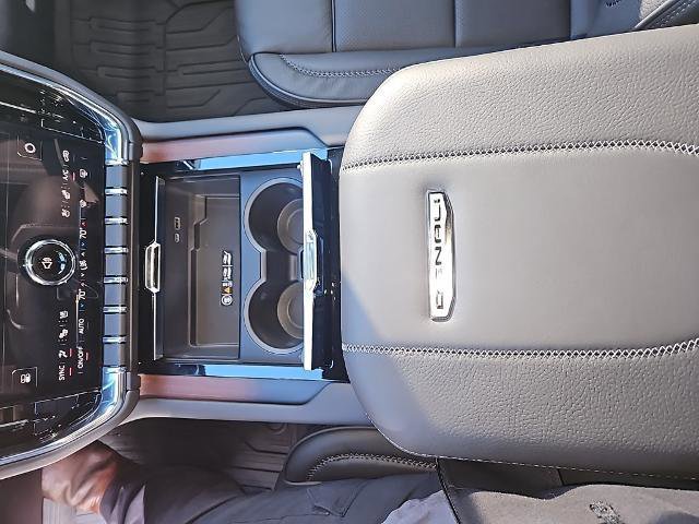 New 2026 GMC Yukon Denali w/ Advanced Technology Package image 16