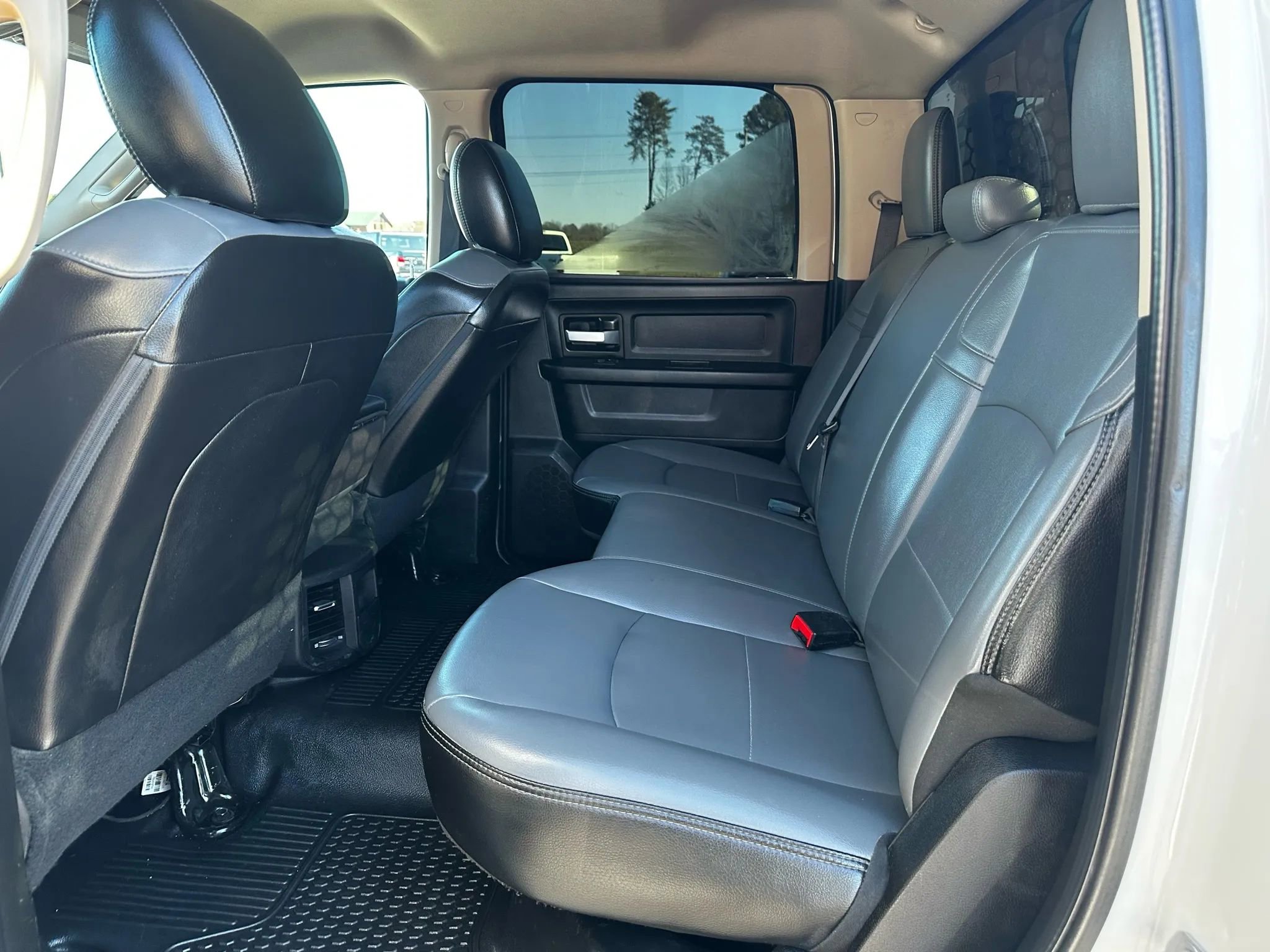 Used 2019 RAM 3500 Tradesman image 12