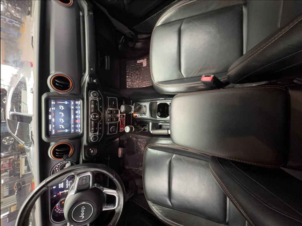 Used 2021 Jeep Gladiator Mojave AWD/4WD image 38
