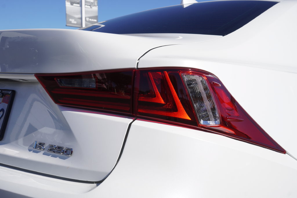 Used 2015 Lexus IS 250 RWD image 13
