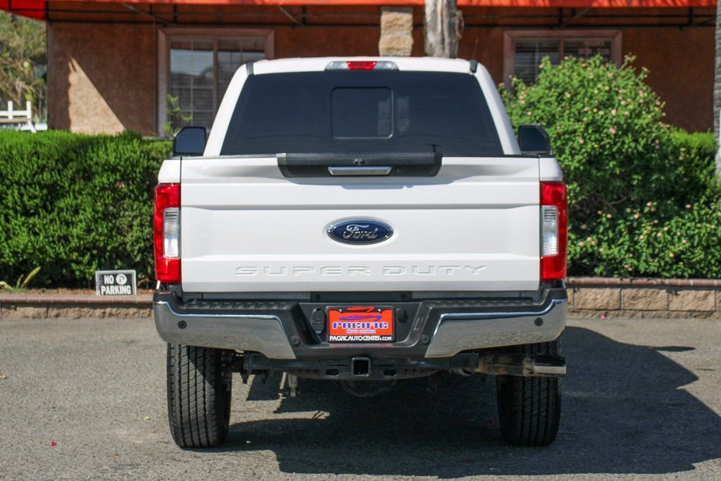 Used 2017 Ford F250 Lariat w/ Chrome Package image 7
