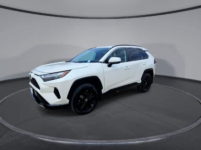 Used 2022 Toyota RAV4 SE AWD/4WD image 4