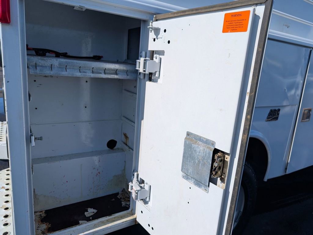 Used 2009 Ford F350 XL image 45