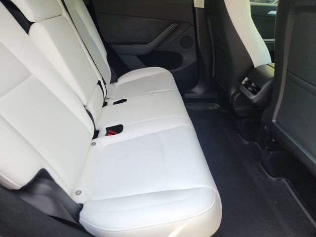 Used 2024 Tesla Model Y Performance image 26