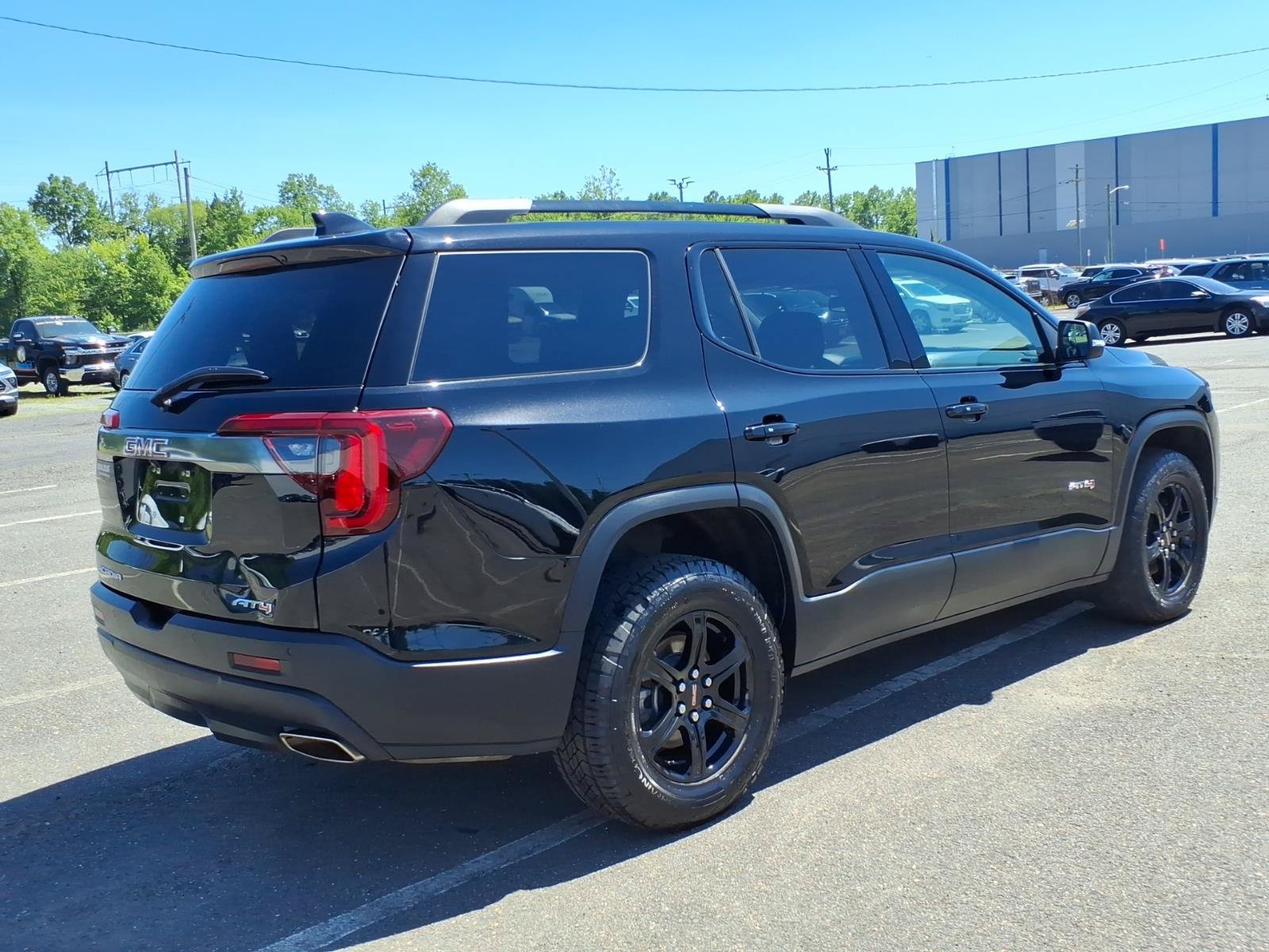 Certified 2023 GMC Acadia AT4 w/ LPO, Floor Liner Package AWD/4WD image 5