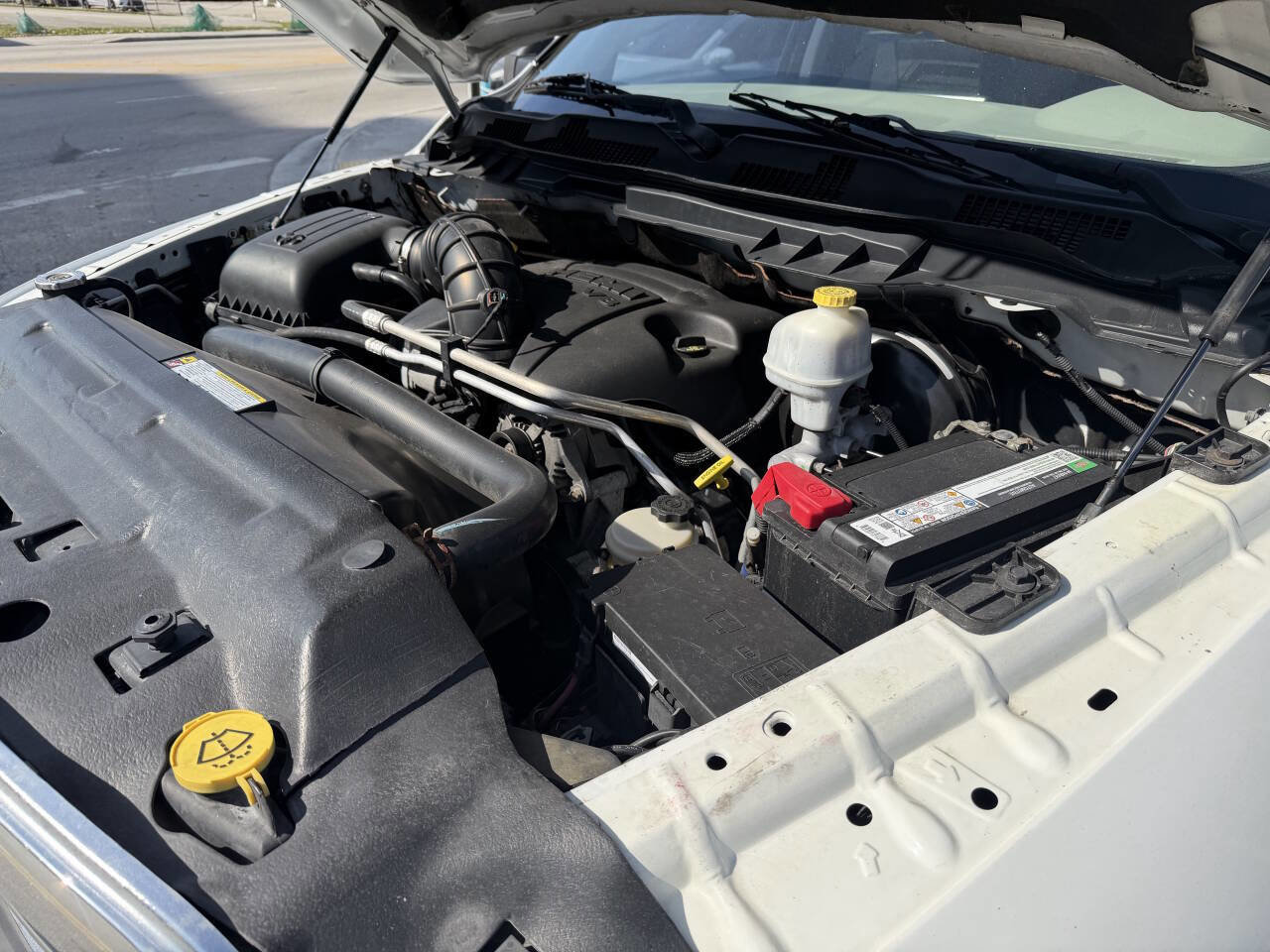 Used 2010 Dodge Ram 1500 Truck ST w/ SXT Appearance Group image 23