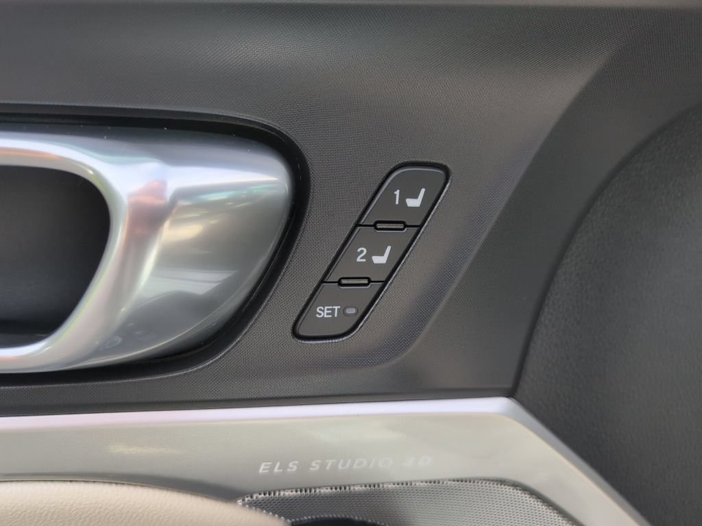 Certified 2026 Acura Integra A-Spec w/ Technology Package FWD image 9