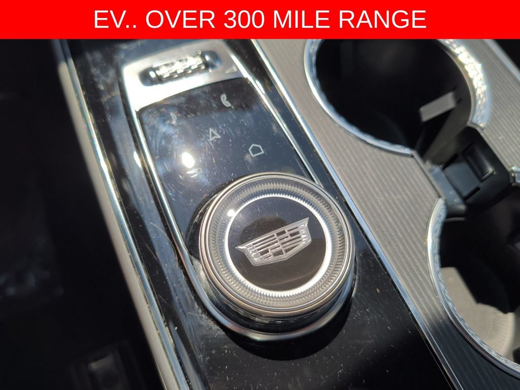 Used 2024 Cadillac Lyriq Luxury w/ LPO, Floor Liner Package AWD/4WD image 26