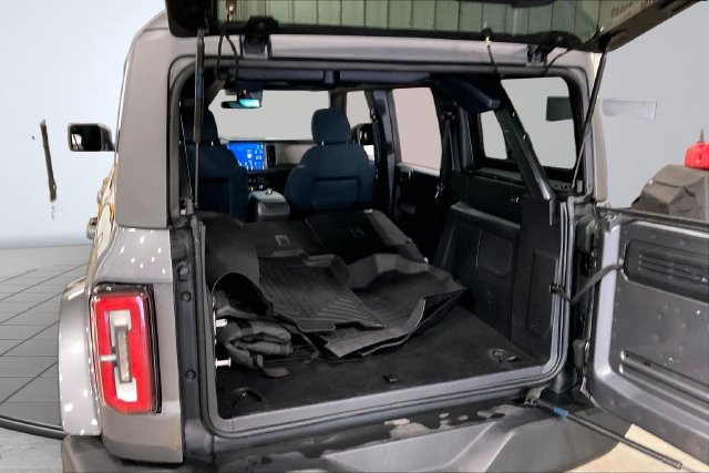 Used 2023 Ford Bronco Outer Banks AWD/4WD image 6