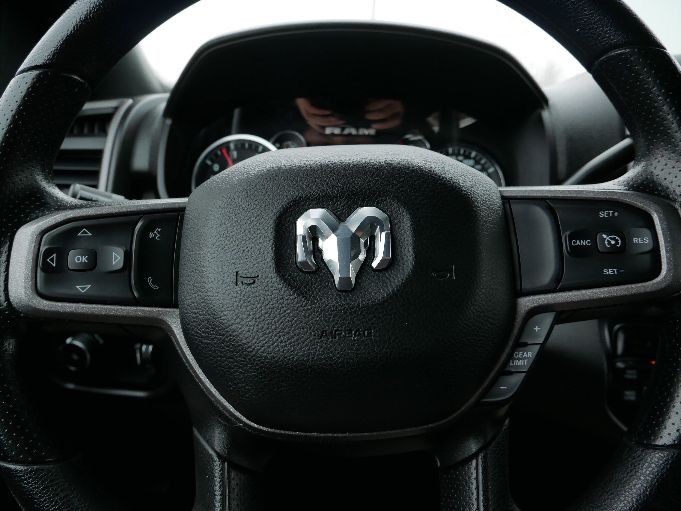 Used 2024 RAM 2500 Tradesman w/ Chrome Appearance Group image 30