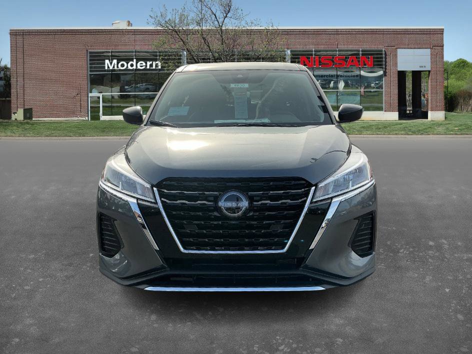 New 2025 Nissan Kicks S image 6