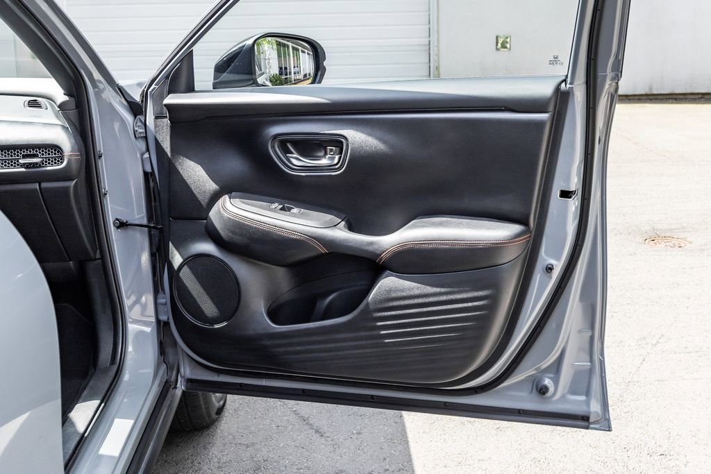 Used 2024 Honda HR-V Sport image 15