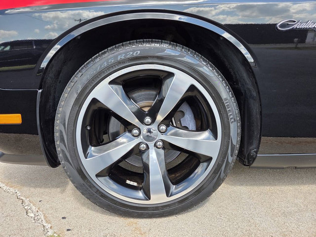 Used 2013 Dodge Challenger R/T RWD image 30