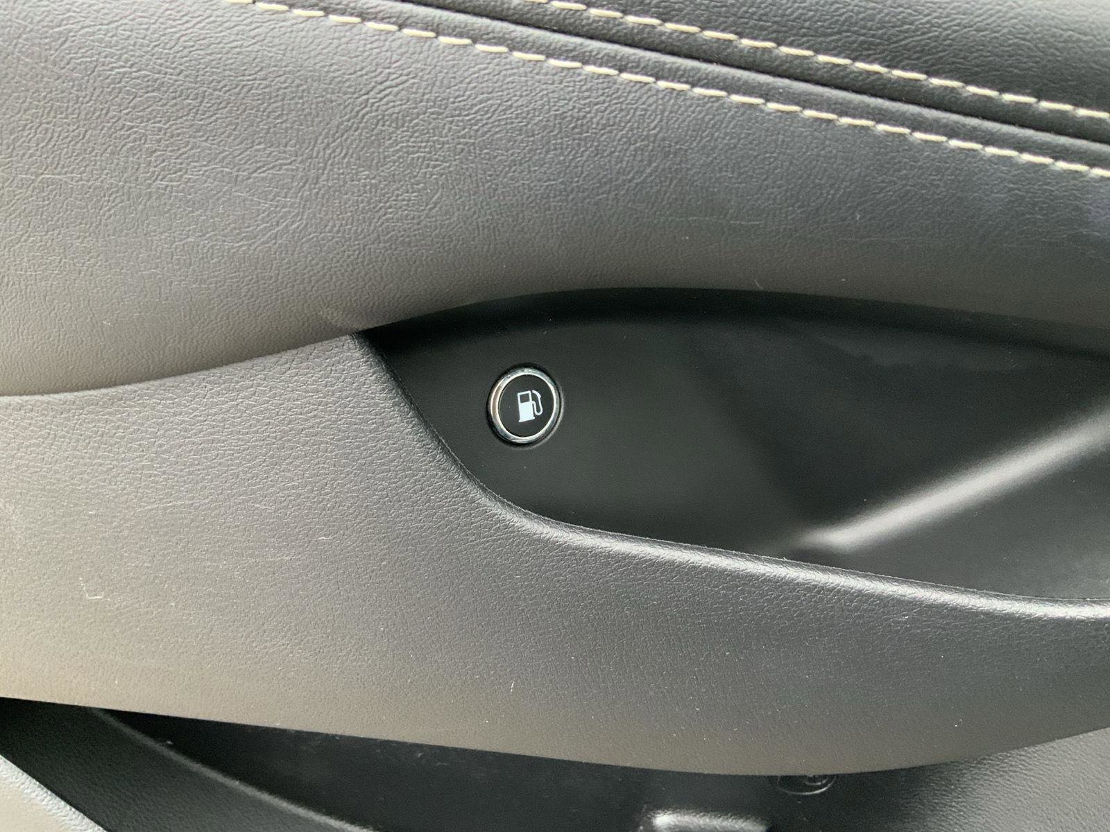 Used 2021 Chrysler Pacifica Limited w/ S Appearance Package image 27