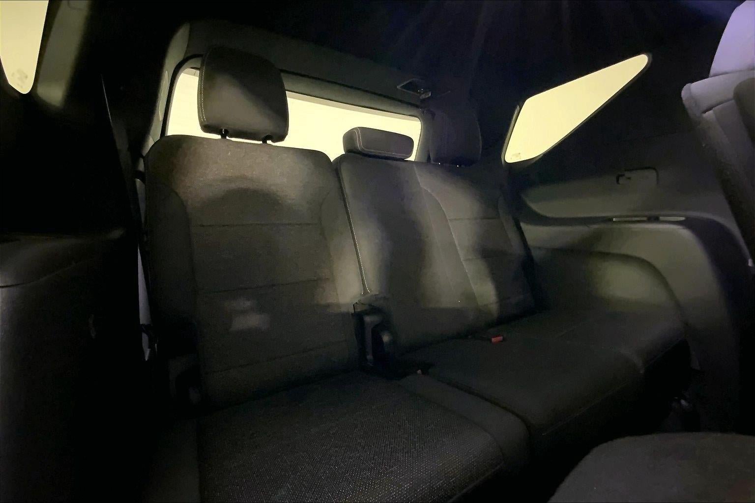 Used 2026 Chevrolet Traverse LT FWD image 24
