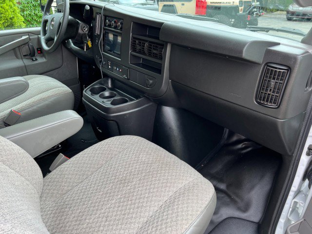 Used 2019 GMC Savana 2500 w/ Driver Convenience Package image 15