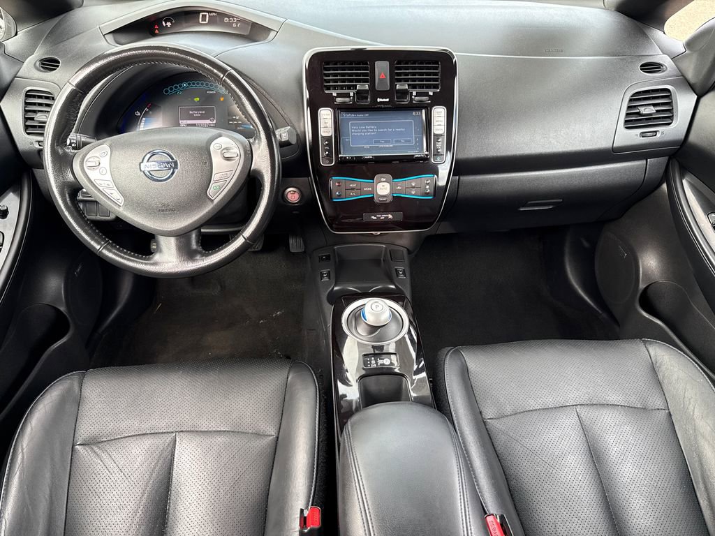 Used 2013 Nissan Leaf SL w/ Premium Pkg image 18