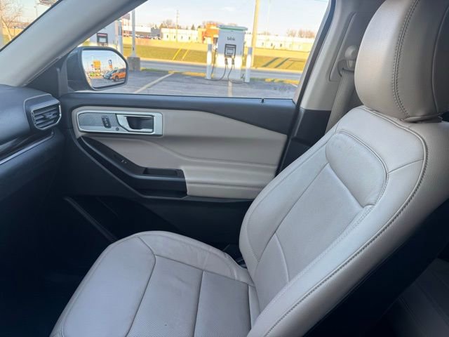 Used 2020 Ford Explorer Limited image 14