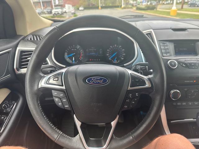Used 2015 Ford Edge SEL AWD/4WD image 16