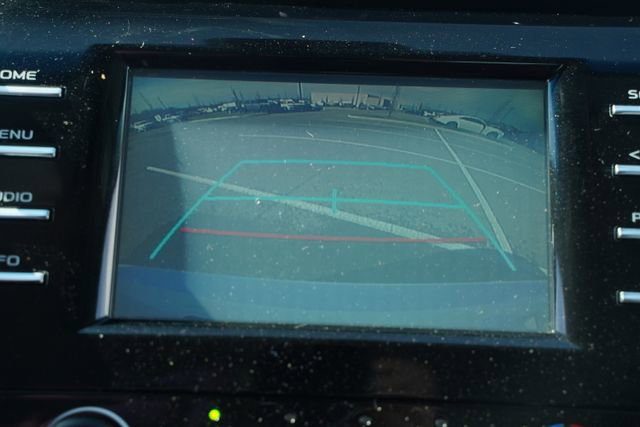 Used 2018 Toyota Camry LE image 27