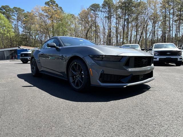 New 2025 Ford Mustang Dark Horse image 2