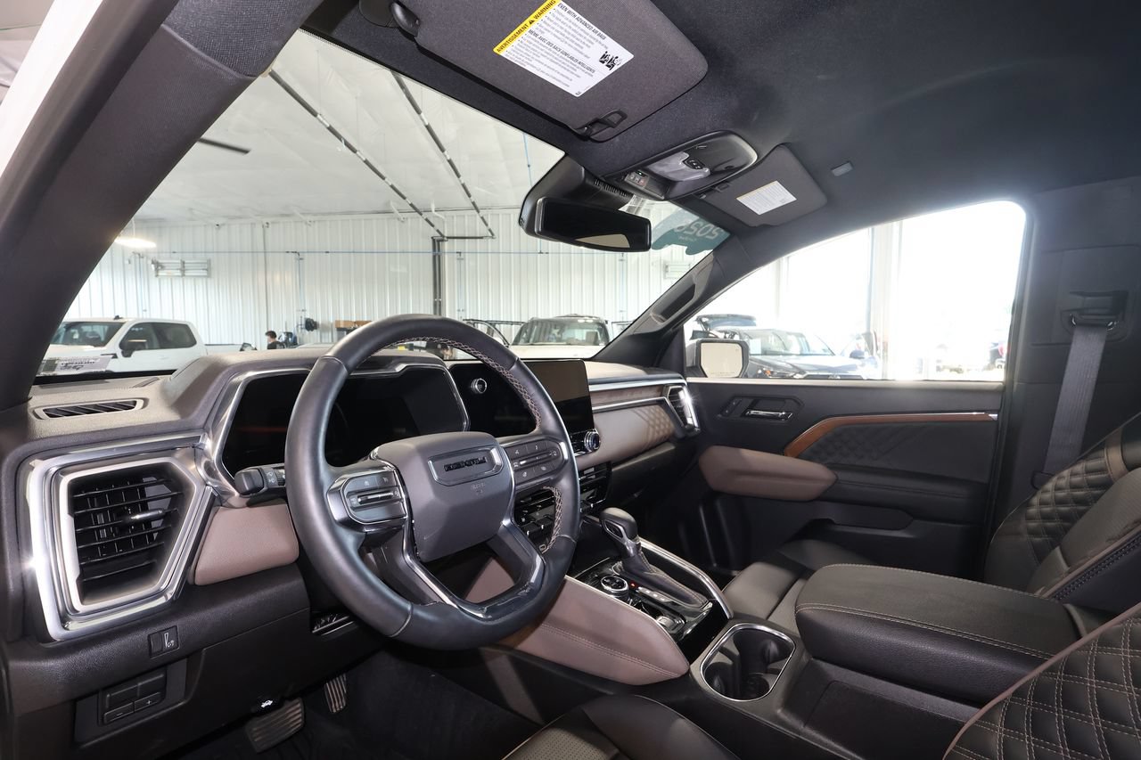 Certified 2026 GMC Canyon Denali AWD/4WD image 9