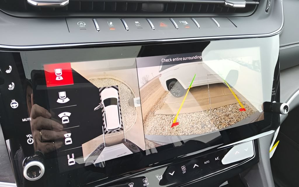 New 2026 Jeep Grand Cherokee Limited AWD/4WD image 11