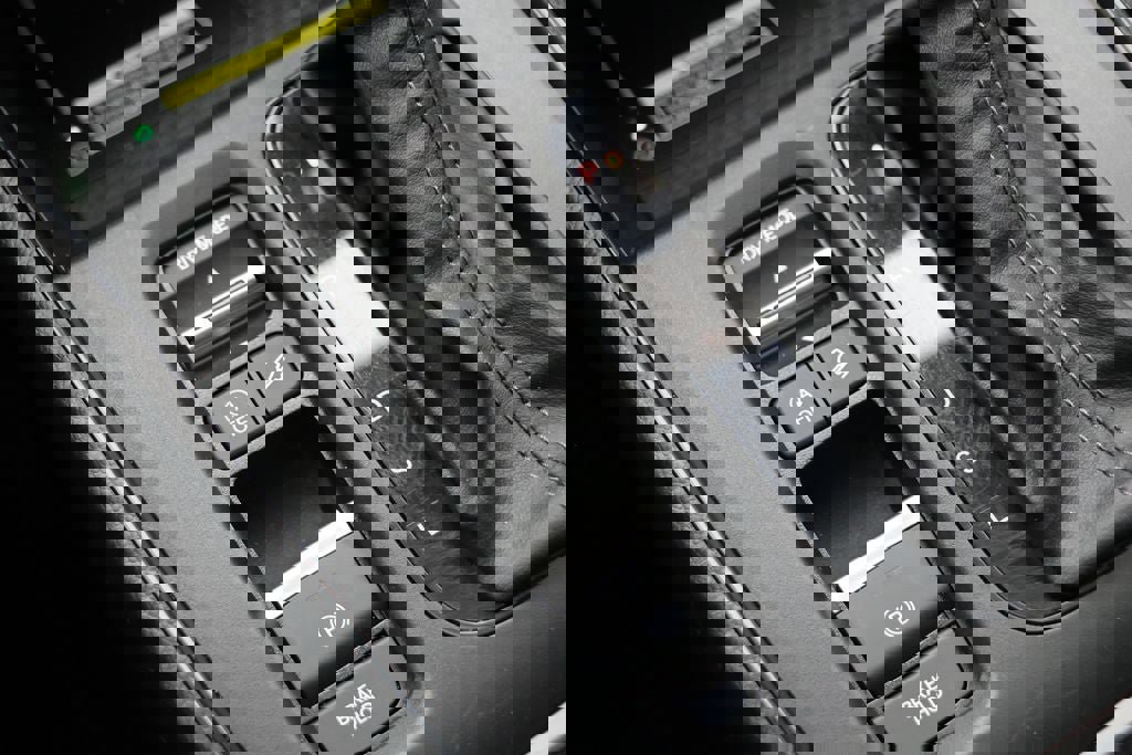 Used 2025 Honda CR-V EX-L image 27