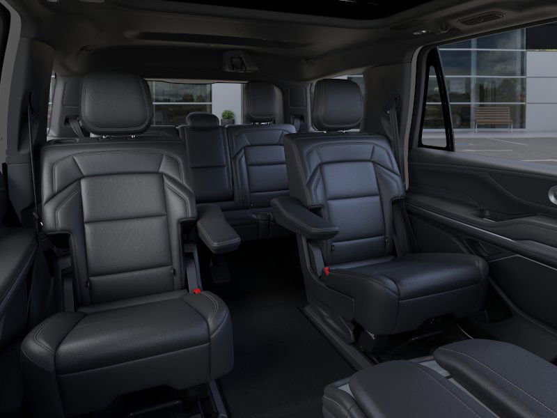 New 2026 Lincoln Navigator Reserve image 11