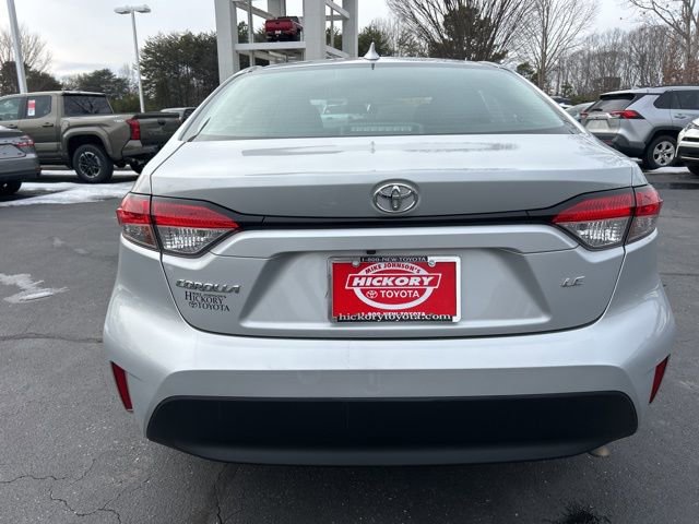 Used 2024 Toyota Corolla LE image 6