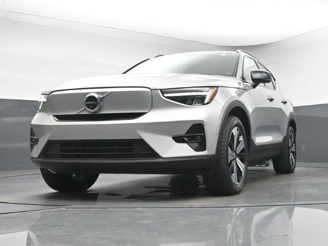 Used 2023 Volvo XC40 Recharge Plus AWD/4WD image 34