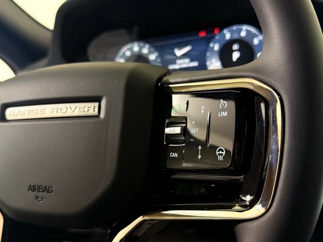 Certified 2026 Land Rover Range Rover Evoque Dynamic SE AWD/4WD image 37