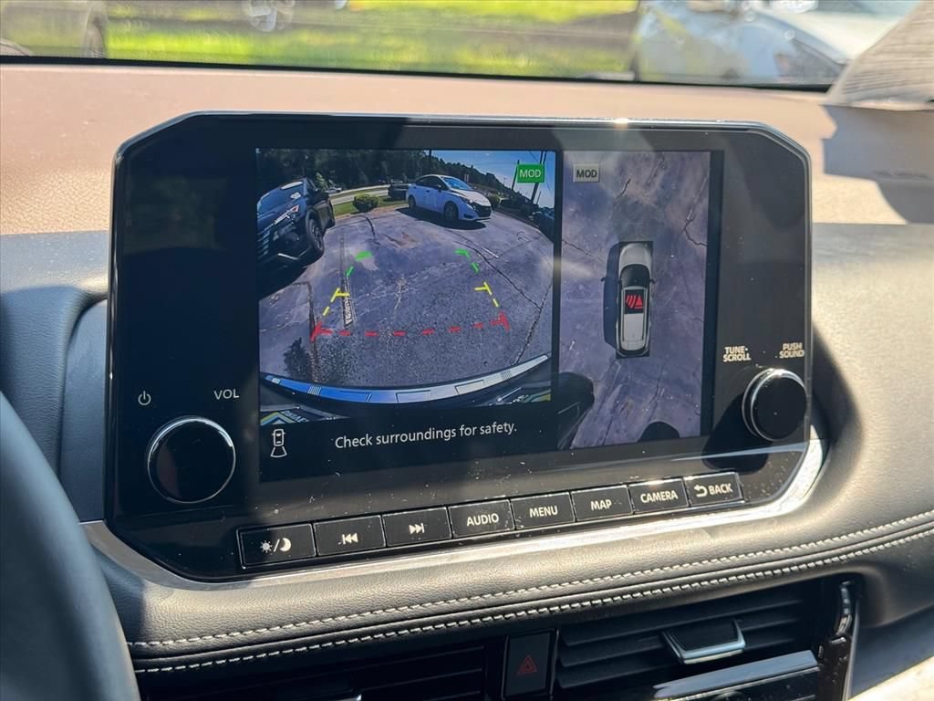 Certified 2021 Nissan Rogue Platinum FWD image 25
