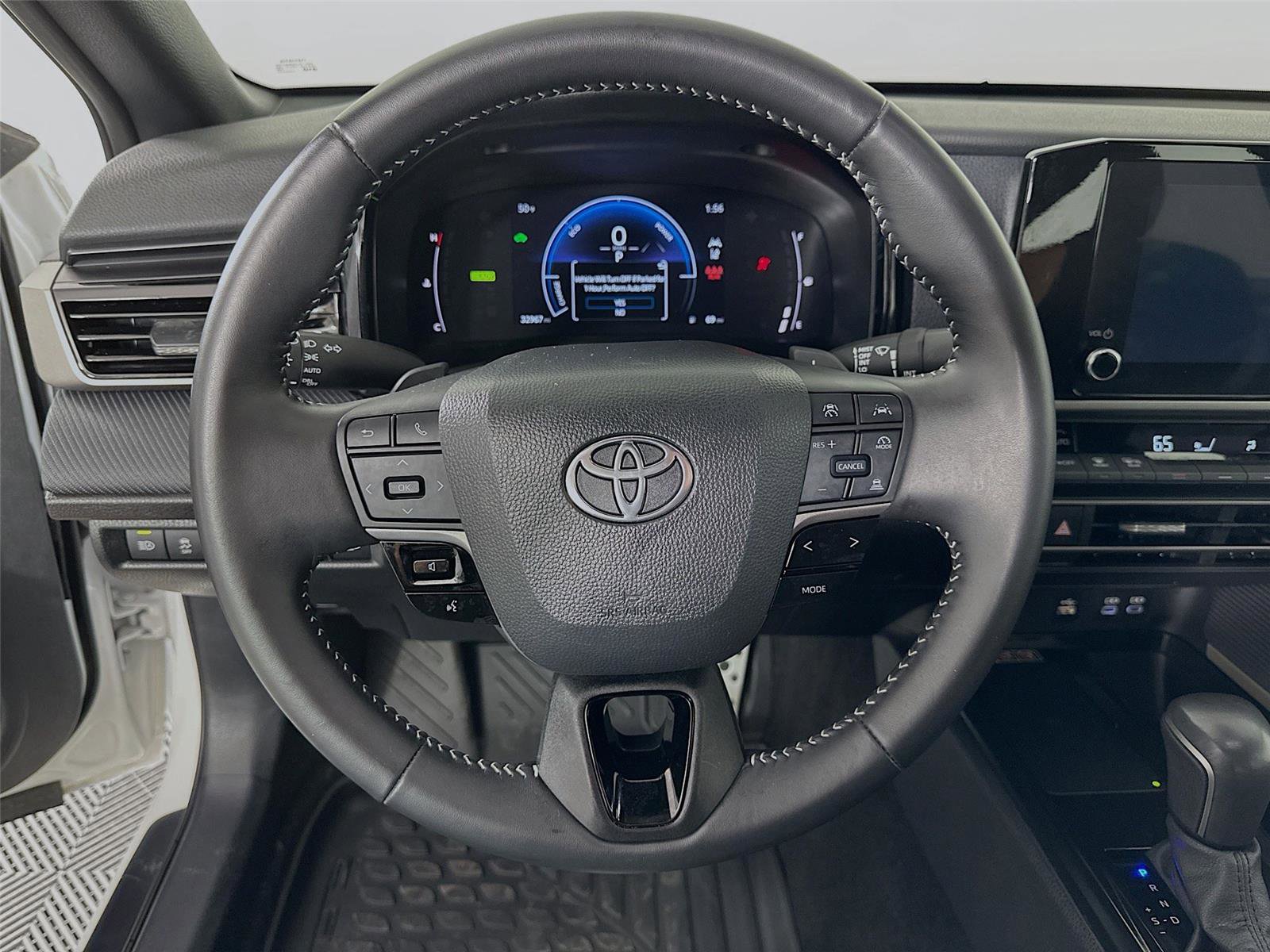 Certified 2025 Toyota Camry SE image 17