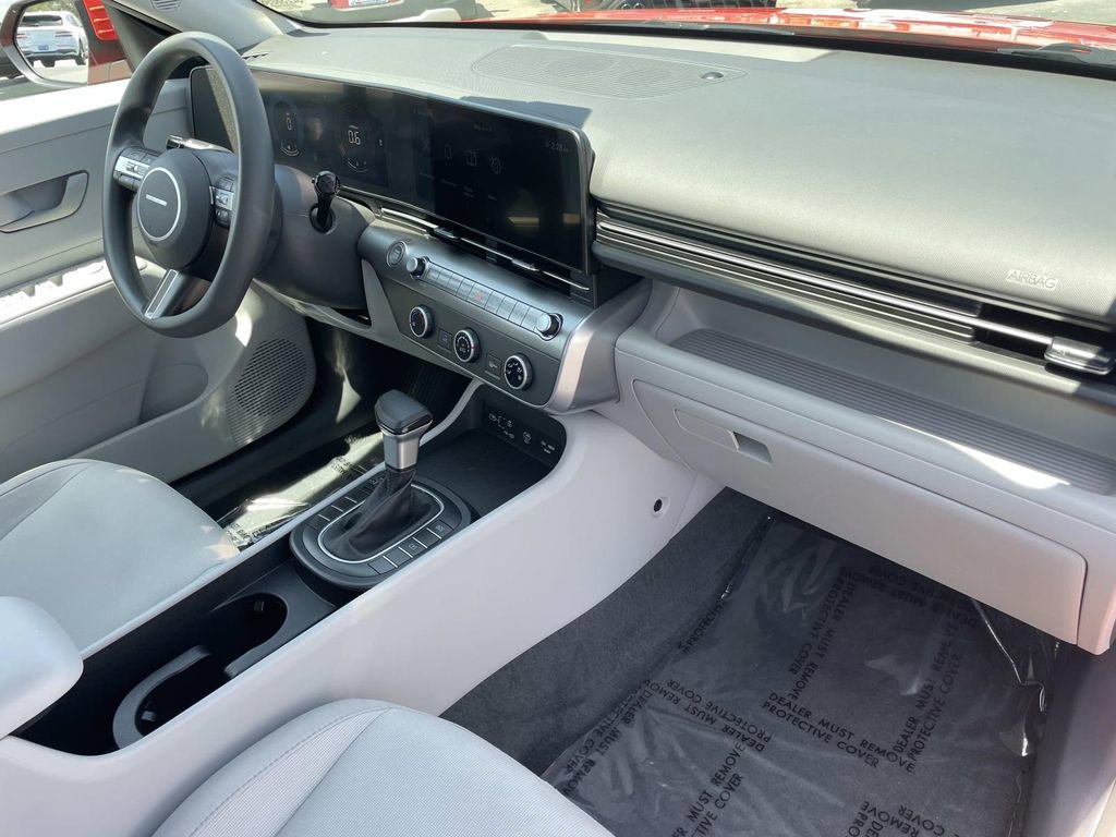 Certified 2025 Hyundai Kona SE FWD image 27